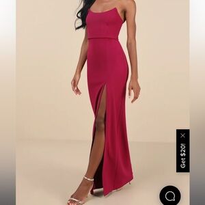 Lulus dress brand new with tags, didn’t fit and was final sale can’t return.